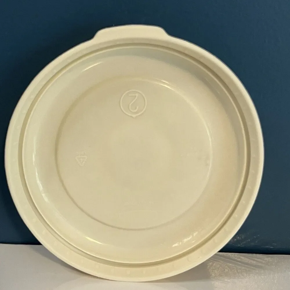 Rubbermaid Servin Saver #2 Round Almond Lid 0027 Replacement Lids ONLY Lot of 2